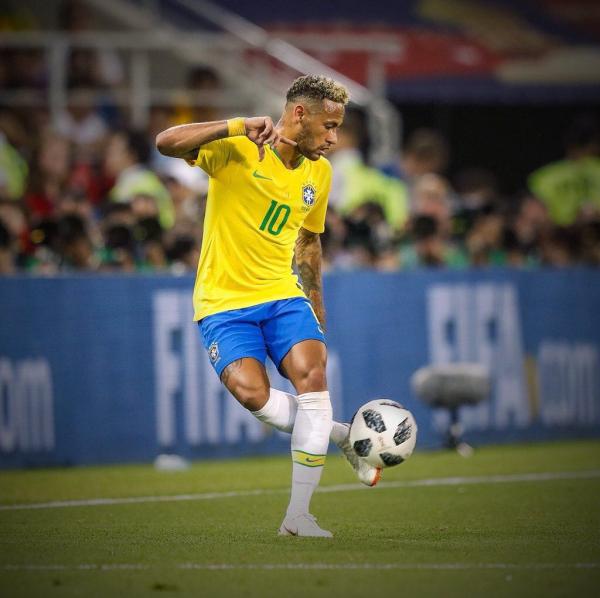 九游娱乐-包含内马尔爆冷击败TES，比分优势明显引爆全场！的词条